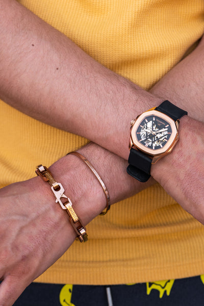 4 Regole d’oro per abbinare bracciali e orologi. Trasforma il tuo polso in un manifesto di stile ed eleganza